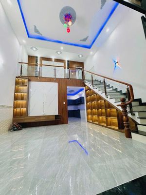 Nhà ngang 5m, Hội trường Đông Hoà. Gần Go Dĩ An — ảnh 1