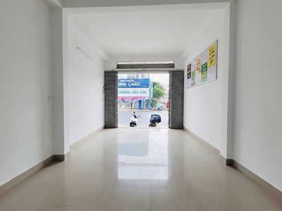 Mặt bằng đường Phạm Ngũ Lão, gần ngã 5 Chuồng Chó — ảnh 1