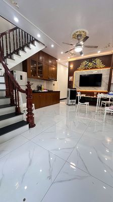 Hot nhất hôm nay , nhanh tay đón em về dinh chỉ nhỉnh 2 đồng