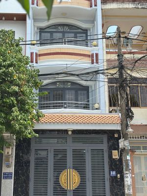 Chính chủ bán nhà mt đường 26tên lửa 1 trệt 2 lầu+s.thượng-aeon b-tân