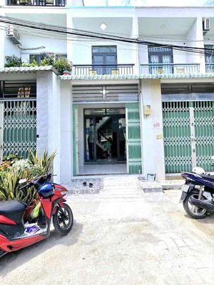 1 tỷ 650 nhà bán 1 lầu đường trước nhà xe hơi , gần cầu Phú Xuân — ảnh 1