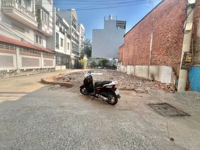 Bán 2 lô đất đường xe hơi thông thoáng gần chợ Cây Xoài Q2
