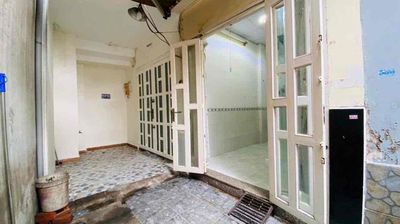 Bán nhà nhỏ đủ công năng 2phòng ngủ kín. nhà 1 trệt 1 lầu. — ảnh 1