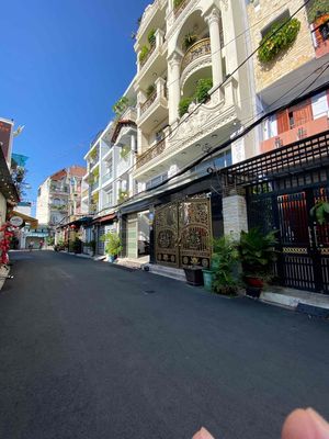 Nhà cạnh sân bay 70 m2 3 tầng 6 tỷ xíu oto ngủ nhà — ảnh 1