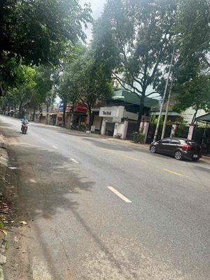 Cho thue nhà mặt tiền kinh doanh Đuong bui hữu nghĩa , phường bửu hoà