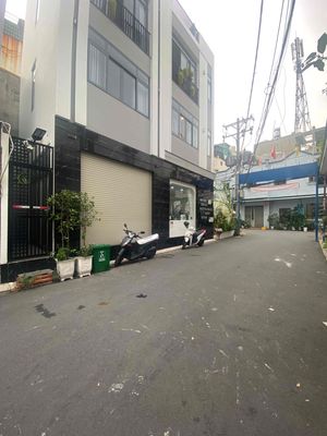 Nhà ngay big c trường chinh 4.5 x 15m 3 tầng 6 tỷ xíu oto đỗ cửa — ảnh 1