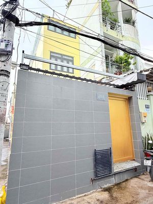 Bán nhà mới xây 2 mặt tiền hẽm TT Nhà Bè