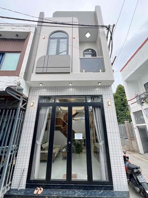 Nhà lầu Góc 2 mặt tiền - Gần Chợ An Bình và bệnh viện ĐK Trung Ương