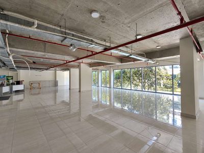 Cho thuê 3 căn shophouse luxgarden q7 — ảnh 1