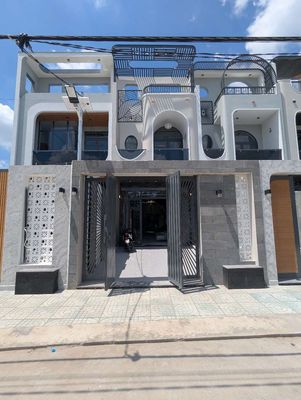 Nhà đẹp ngay KCN Cầu tràm — ảnh 1