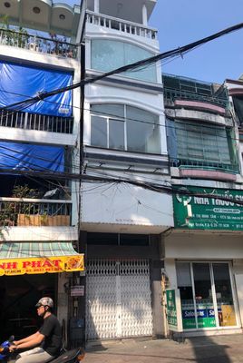 6PN, 4WC. Nhà 3 lầu mặt tiền Ngô Quyền, Q10. DT: 3.5x14m — ảnh 1