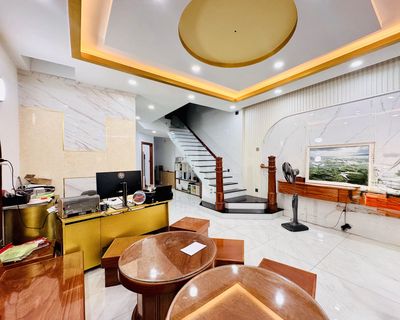Cho thuê nhà kinh doanh có thang máy khu hà quang 2 giá 32 triệu/tháng — ảnh 1