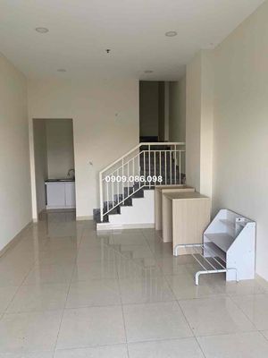 Shop Dreamhome Kinh doanh; Mặt bằng đang trống. LH xem và thuê ! — ảnh 1
