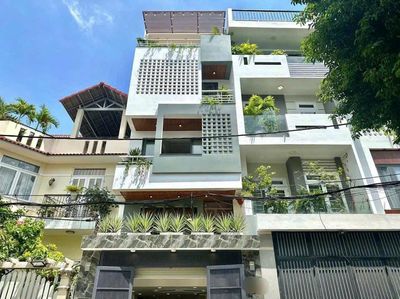 Cho thuê nhà HXH 89/6A Nguyễn Hồng Đào P.14 Q.Tân Bình có thang máy.