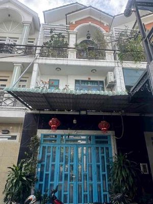 Nhà 1 Trệt 2 Lầu 3pn 1pthờ 4wc ngay chợ Hiệp Bình 6.2tỷ tl