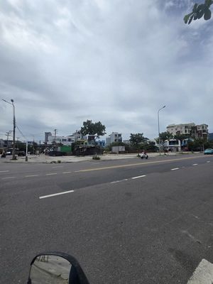 Bán 127m2 đất mặt tiền đường phạm văn đồng,sơn trà