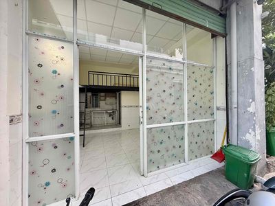 Mặt bằng cho thuê - có gác ở lại - trường chinh