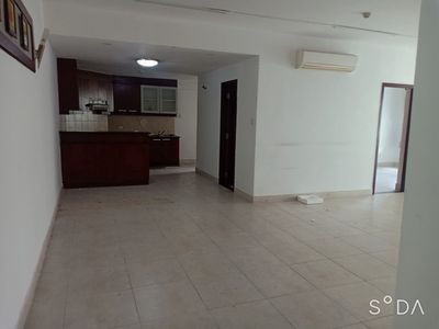 Cần bán căn hộ Hùng Vương Plaza - 126 Hồng Bàng P12. Q5. — ảnh 1