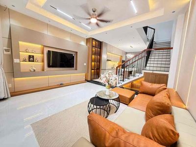 Cho thuê nhà 3 tầng 3 pn/4wc khu nam hoà xuân sát minh mạng — ảnh 1