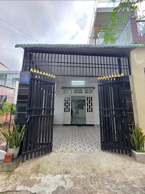 Bán nhà trệt lửng sổ riêng ngay chợ gần TTHC Dĩ An — ảnh 1