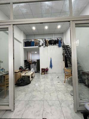 Nhà sổ riêng gần ủy ban thạnh Xuân Q12 nhà 2pn 48m2 — ảnh 1