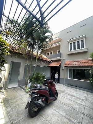 Cho thuê nhà dt:9x15m đường trương quốc dung, phường 8, phú nhuận — ảnh 1