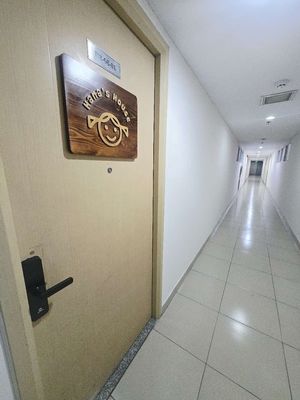Chính chủ - bán căn góc city gate q8 - 3 pn 2wc - nội thất cao cấp — ảnh 1