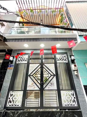 Nhà sổ hồng 1 lầu gần cầu Phú Xuân Giá 2 Tỷ 650 TL — ảnh 1