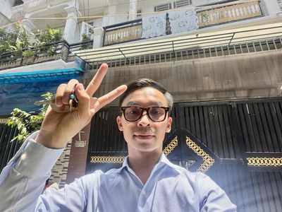 Nhà 4 tầng 5x11m - ngay metro- ngộp bank bán gấp — ảnh 1