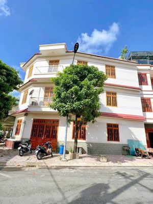 Hạ 500tr. Bán nhanh nha gần Go dĩ an. DTSD 270m. Mặt tiền. — ảnh 1