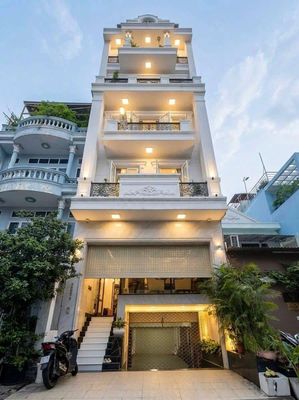Nhà ở kết hợp văn phòng 6x16m, hầm lửng 3 lầu 10 phòng ngủ 25,5 tỷ — ảnh 1