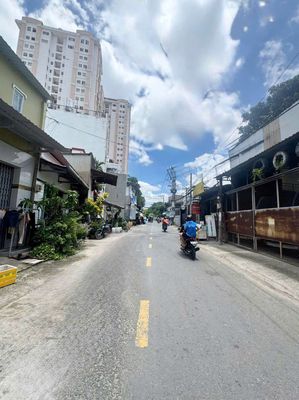 MT Lê Quát-Lũy Bán Bích Đầm Sen 2 tầng 4X9M đường nhựa 8m thông hơn 4T — ảnh 1
