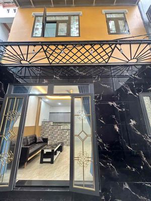 Nhà sử dụng cho gd 4-5 thành viên ngay sau chợ Minh Phát Ngã Tư Ga Q12 — ảnh 1