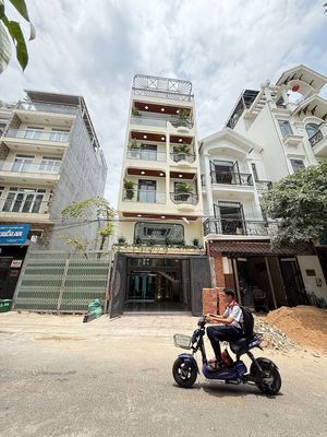 Siêu Phẩm Ngang 5,5m 4 Tầng Thang Máy Hẻm 13m Thông Tân Chánh Hiệp 10 — ảnh 1