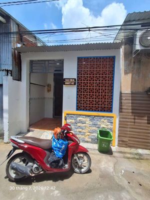 Cần bán gầp nhà cầp 4P ĐHT gần chợ cây sộp .DT 3,7 x21 nhà mới — ảnh 1