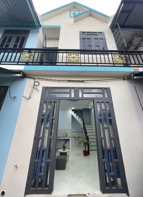 Nhà nhỏ Hóc Môn 2pn, có sổ, 330tr, chính chủ xem liền — ảnh 1