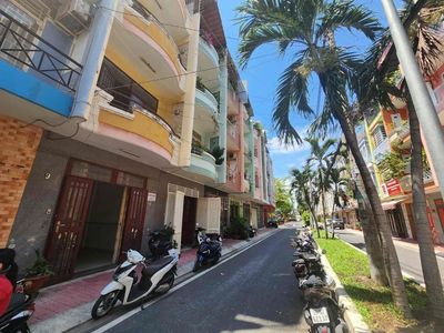 Bán Nhà 3 Tầng, đường Cao Lỗ, quận 8, Ngang 4m x 16m, Nhỉnh 11 tỷ — ảnh 1