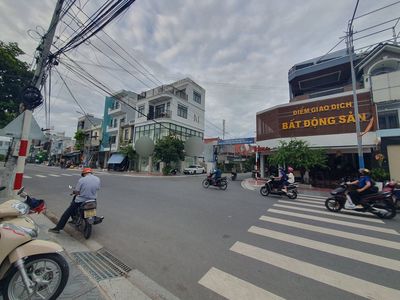 Cho thuê tòa nhà 2 MTKD Trần Quang Khải, Dĩ An, 15tr/tháng — ảnh 1