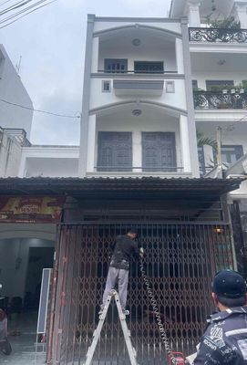 Cho thuê nhà mặt tiền bùi quang là – gần chợ phạm văn bạch kết cấu
