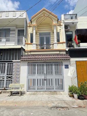 Nhà 1 trệt 1 lầu kdc cát tường phú sinh khu vip giá rẻ chỉ 1tỷ690tr