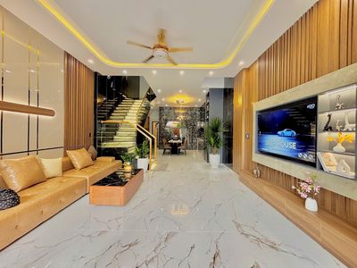 Bán nhà 3 tầng hiện đại đường phù đổng sau lưng phạm hùng ,hoà xuân,đn — ảnh 1