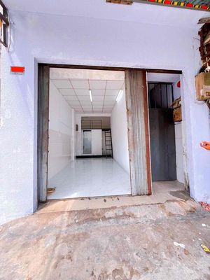 Cho thuê KIOT mặt tiền Âu Cơ (Cạnh Trường Chinh) - dtsd 30m2 - Riêng — ảnh 1
