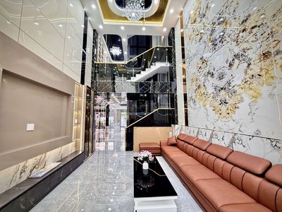 Nhà Phố 4,3m x 20m. 5 Tầng Thang Máy Mặt Tiền Đ. Trung Mỹ Tây 01 — ảnh 1