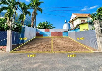 Đất 5x18 hẻm xe hơi / Mỹ Huề
