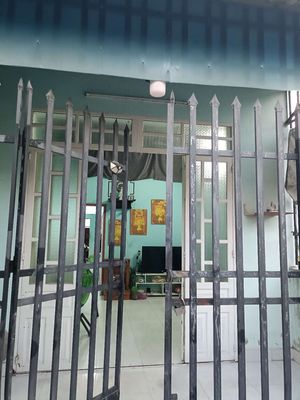 Nhà c4 dọn vào ở ngay tặng máy lạnh — ảnh 1