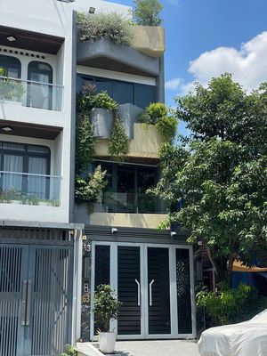 Siêu phẩm nhà nguyên căn trệt 2 lầu, 4 phòng, nhà gần công viên — ảnh 1
