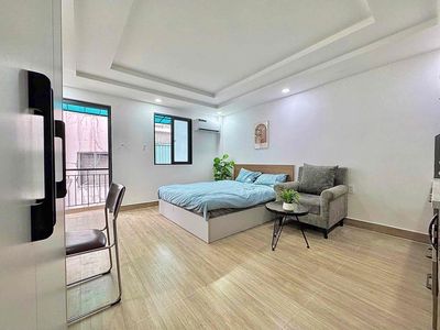 Cho thuê căn hộ balcony-thang máy mới 100%-chợ Bến Thành - Takashimaya — ảnh 1