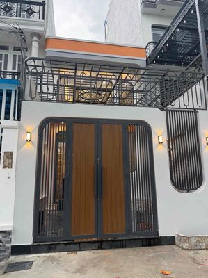 Nhà Đẹp Mới Toanh – Mặt Tiền Thạnh Lộc 22 – Có PN Tầng Trệt – 5,1 tỷ