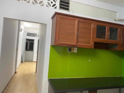 Cho thuê căn hộ khu sầm uất gần chợ, siêu thị, trường học. Nhà trống — ảnh 1