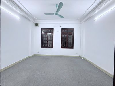 Mặt phố Xuân Quỳnh, Trung Hoà. DT 98m2, 5tầng 40tr — ảnh 1